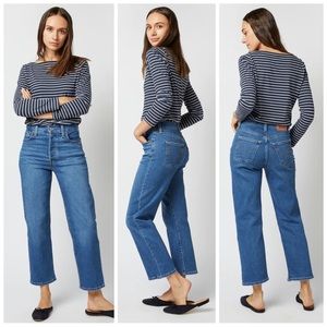 •LEVI’S• Ribcage Straight Ankle Jean in Summer Slide Wash